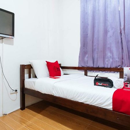 Reddoorz Near Robinsons Place 马尼拉 外观 照片