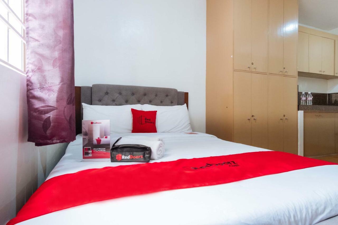 Reddoorz Near Robinsons Place 马尼拉 外观 照片