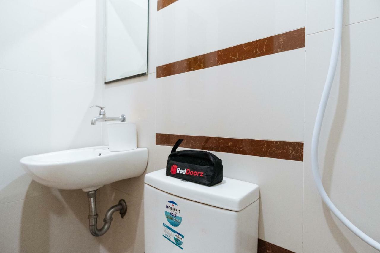 Reddoorz Near Robinsons Place 马尼拉 外观 照片
