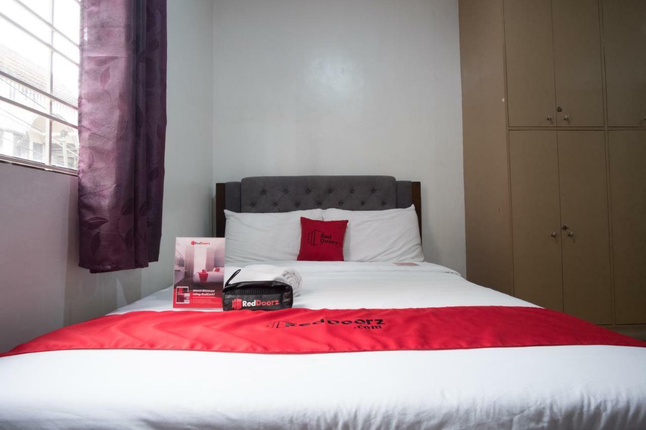Reddoorz Near Robinsons Place 马尼拉 外观 照片