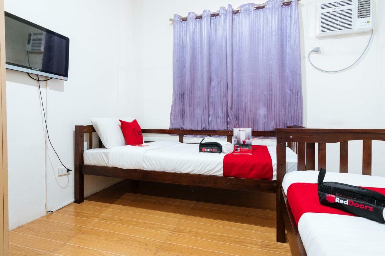 Reddoorz Near Robinsons Place 马尼拉 外观 照片