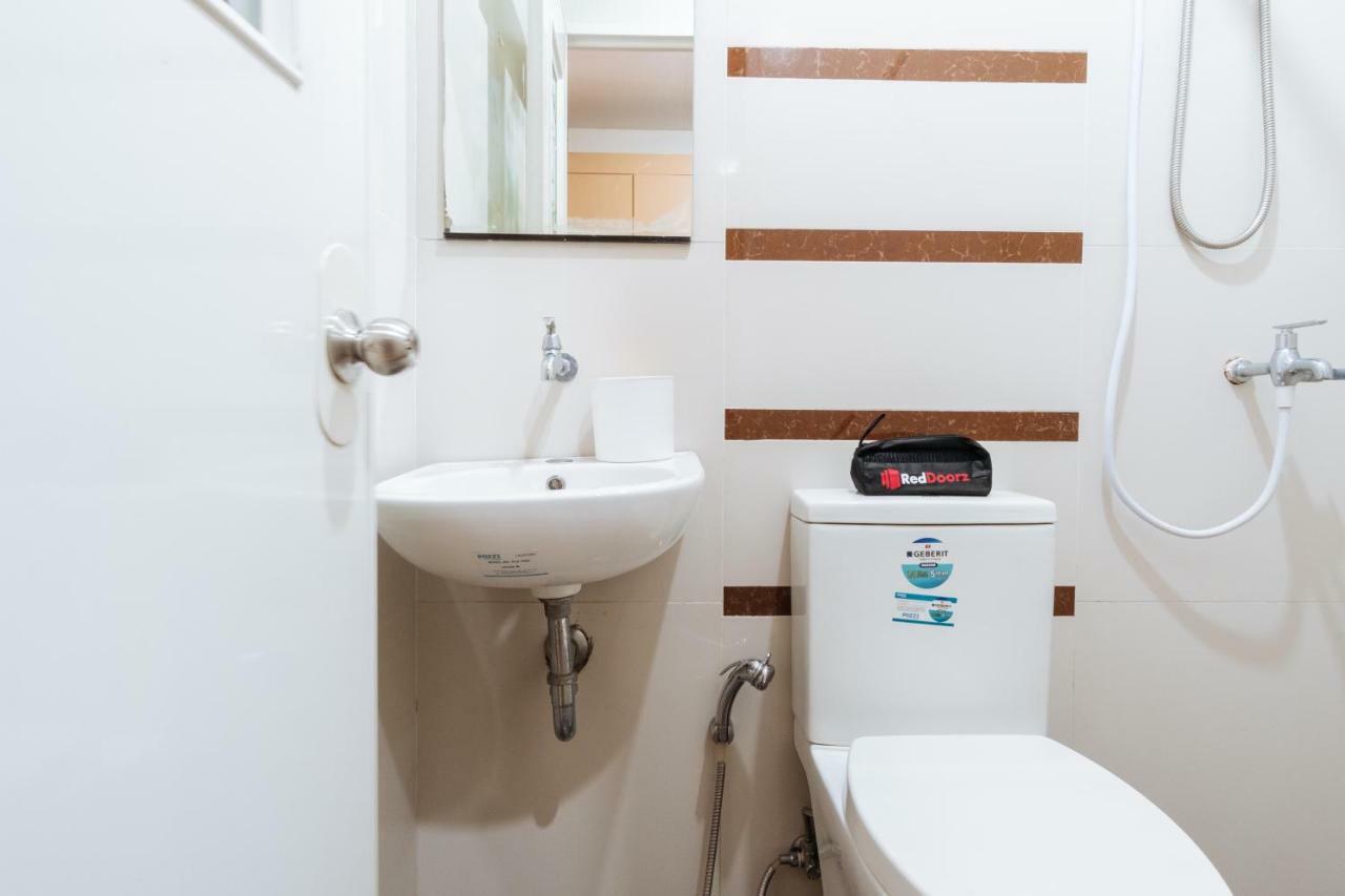 Reddoorz Near Robinsons Place 马尼拉 外观 照片