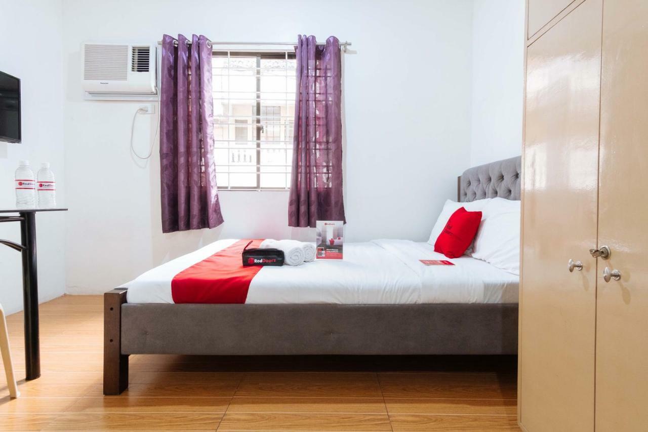 Reddoorz Near Robinsons Place 马尼拉 外观 照片